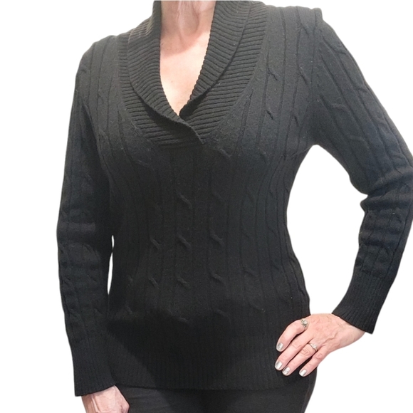 L.L. Bean Sweaters - L.L. Bean Cable Knit Sweater - Black